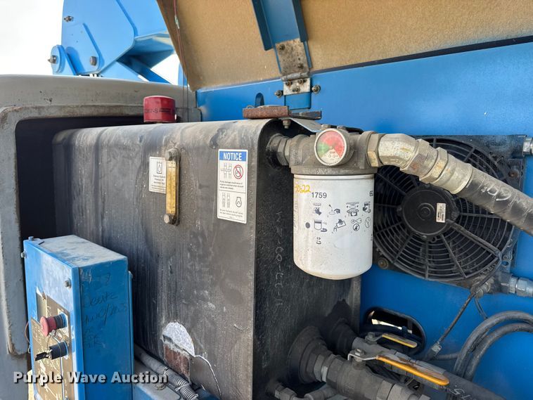 image for item DW6607 2007 Genie Z-80/60 boom lift