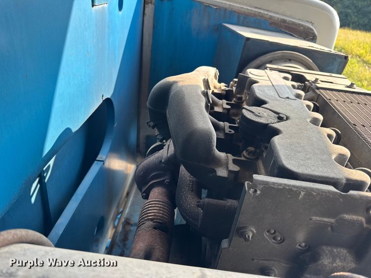 image for item DW6607 2007 Genie Z-80/60 boom lift