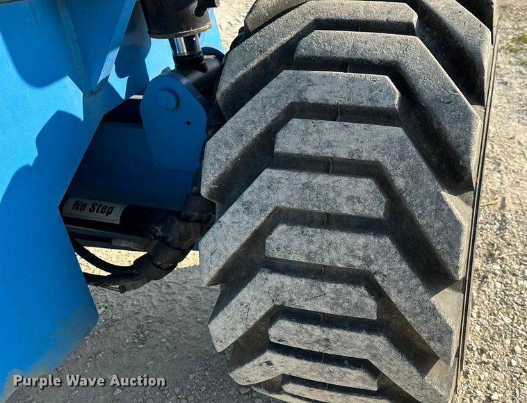 image for item DW6607 2007 Genie Z-80/60 boom lift