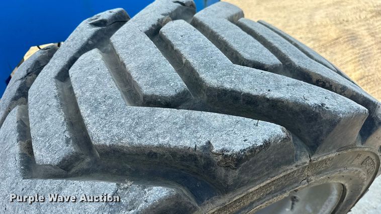 image for item DW6607 2007 Genie Z-80/60 boom lift