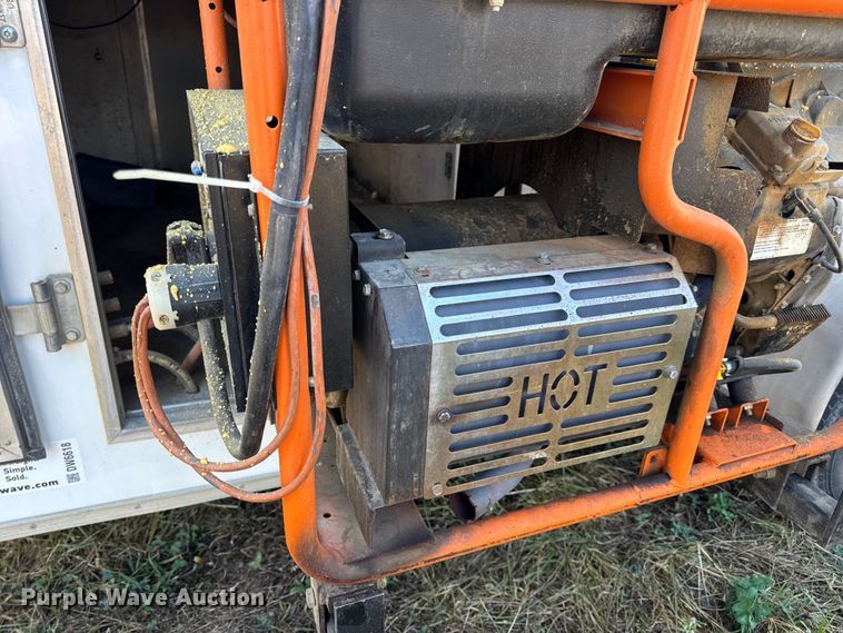 image for item DW6618 2014 Covered Wagon  CE7X16TA2 spray foam enclosed trailer