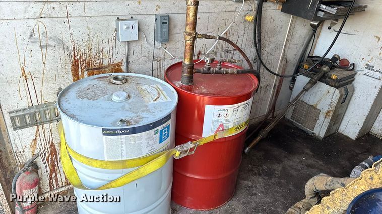 image for item DW6618 2014 Covered Wagon  CE7X16TA2 spray foam enclosed trailer