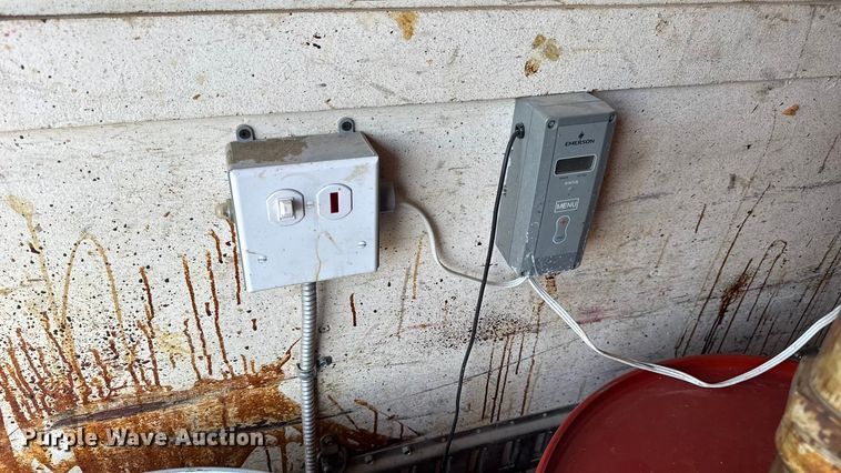 image for item DW6618 2014 Covered Wagon  CE7X16TA2 spray foam enclosed trailer