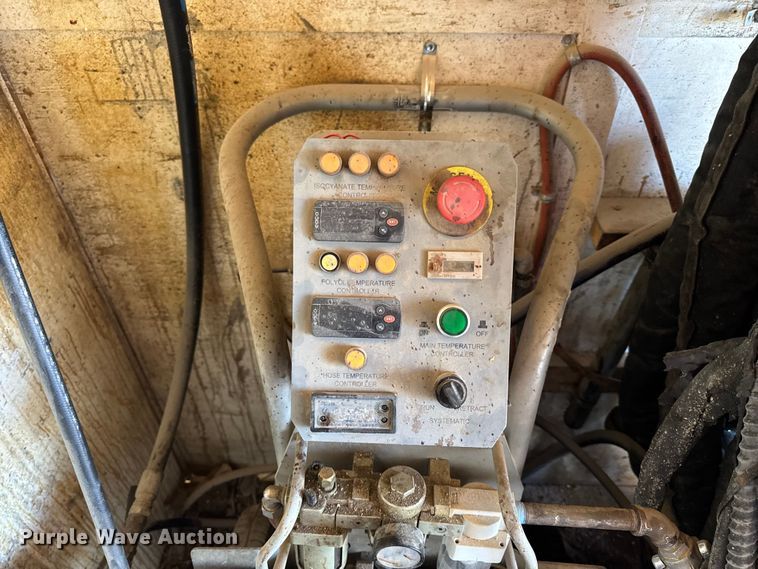 image for item DW6618 2014 Covered Wagon  CE7X16TA2 spray foam enclosed trailer