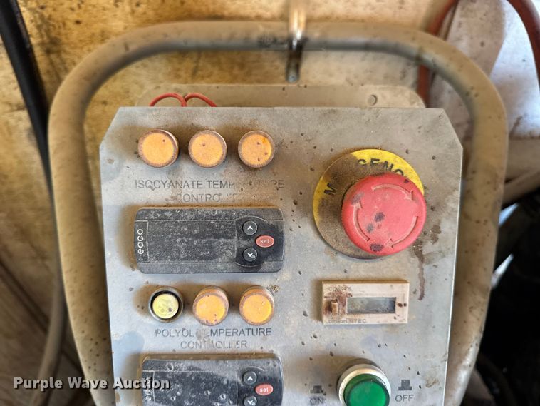 image for item DW6618 2014 Covered Wagon  CE7X16TA2 spray foam enclosed trailer