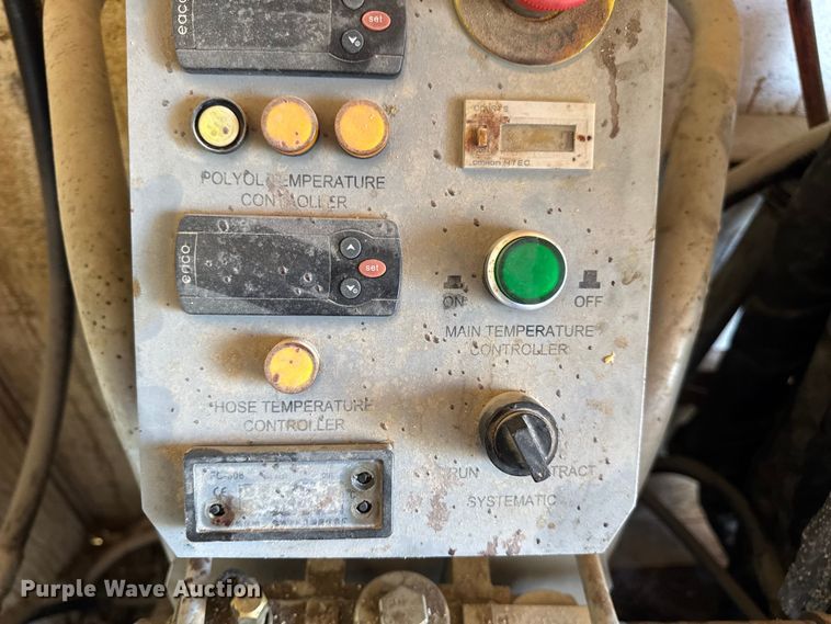 image for item DW6618 2014 Covered Wagon  CE7X16TA2 spray foam enclosed trailer