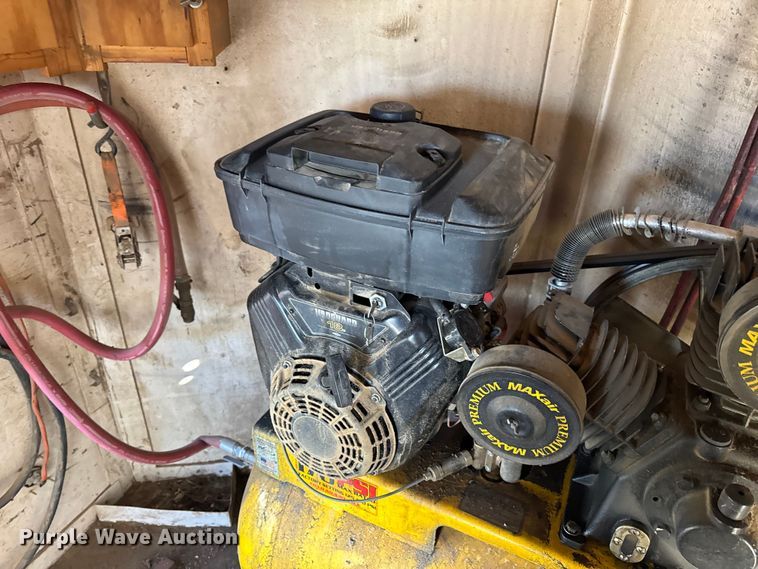 image for item DW6618 2014 Covered Wagon  CE7X16TA2 spray foam enclosed trailer