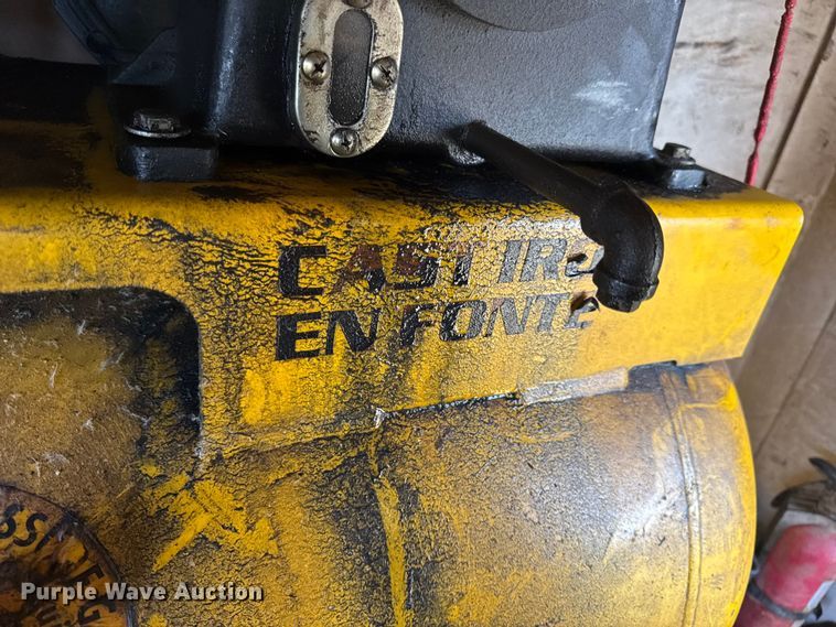 image for item DW6618 2014 Covered Wagon  CE7X16TA2 spray foam enclosed trailer