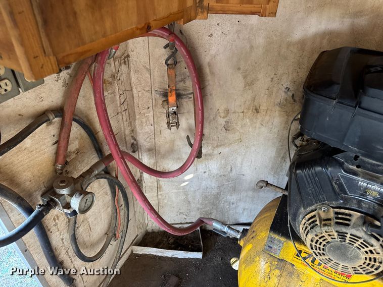 image for item DW6618 2014 Covered Wagon  CE7X16TA2 spray foam enclosed trailer