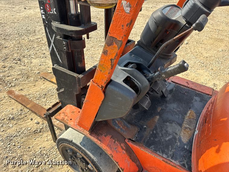 image for item DW6630 Toyota 42-6FGCU25 forklift