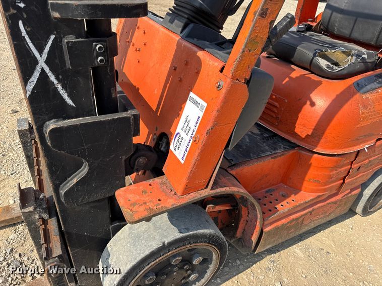 image for item DW6630 Toyota 42-6FGCU25 forklift