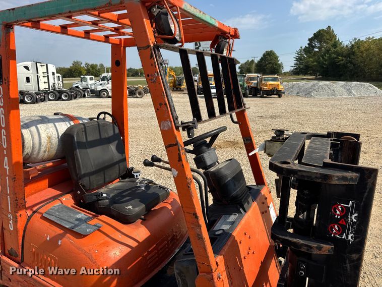 image for item DW6630 Toyota 42-6FGCU25 forklift