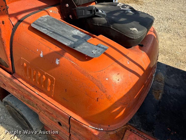 image for item DW6630 Toyota 42-6FGCU25 forklift