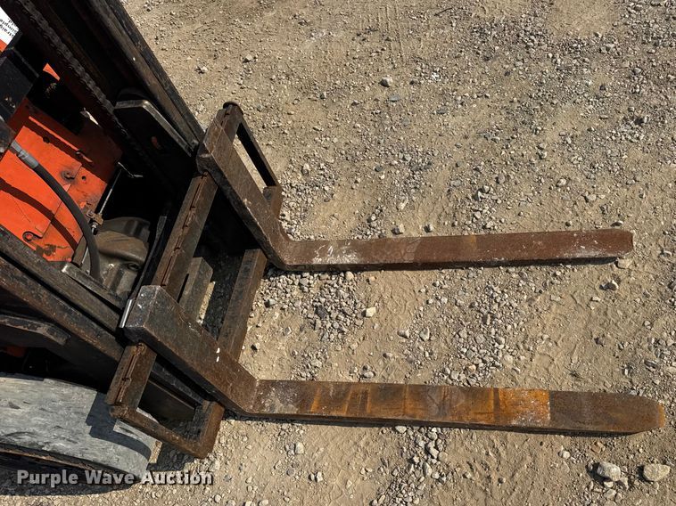 image for item DW6630 Toyota 42-6FGCU25 forklift