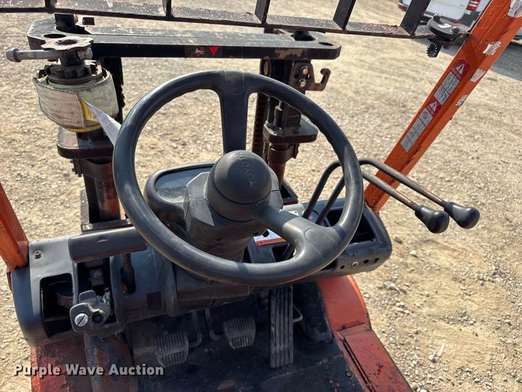 image for item DW6630 Toyota 42-6FGCU25 forklift