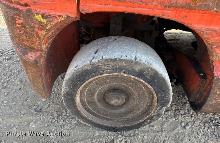 image for item DW6630 Toyota 42-6FGCU25 forklift