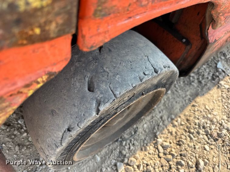 image for item DW6630 Toyota 42-6FGCU25 forklift