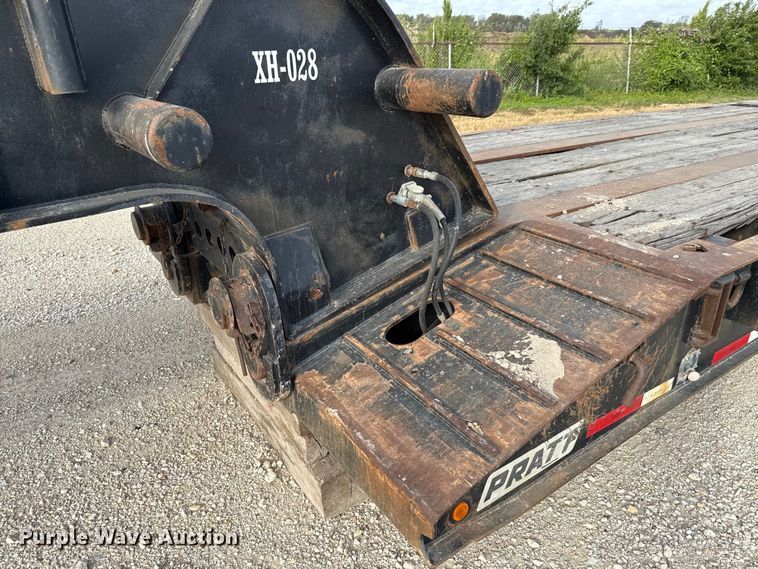 image for item DX5699 2013 Pratt Industries MD605A lowboy equipment trailer