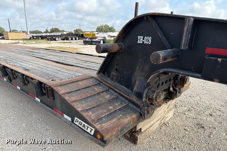 image for item DX5699 2013 Pratt Industries MD605A lowboy equipment trailer