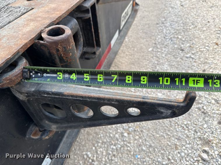 image for item DX5699 2013 Pratt Industries MD605A lowboy equipment trailer