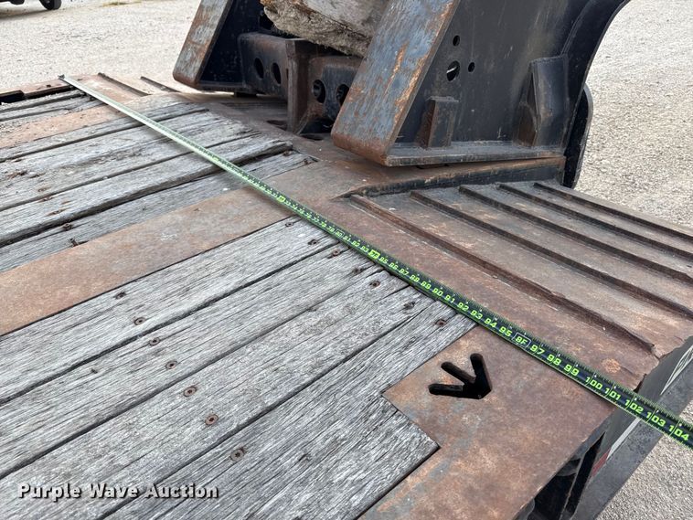 image for item DX5699 2013 Pratt Industries MD605A lowboy equipment trailer