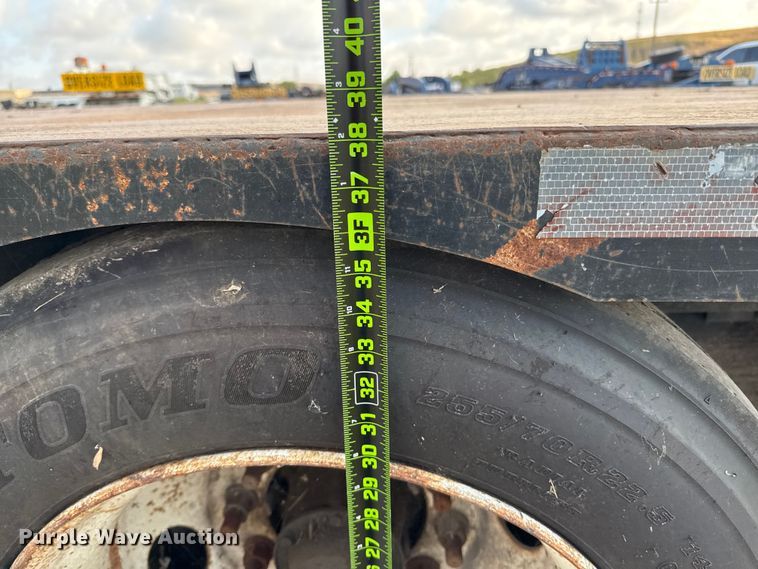 image for item DX5699 2013 Pratt Industries MD605A lowboy equipment trailer