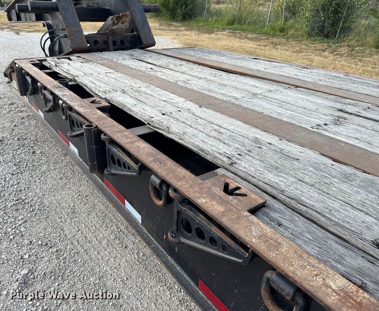 image for item DX5699 2013 Pratt Industries MD605A lowboy equipment trailer