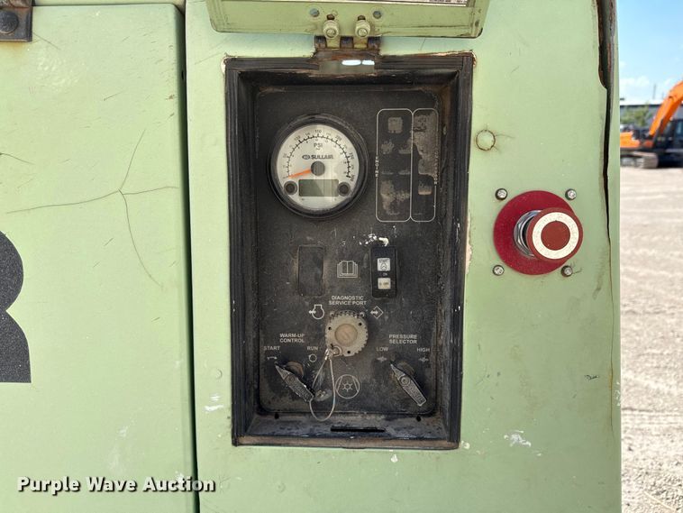 image for item DX5754 Sullair 375H air compressor