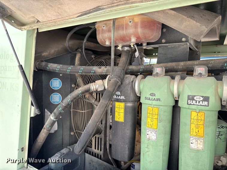 image for item DX5754 Sullair 375H air compressor