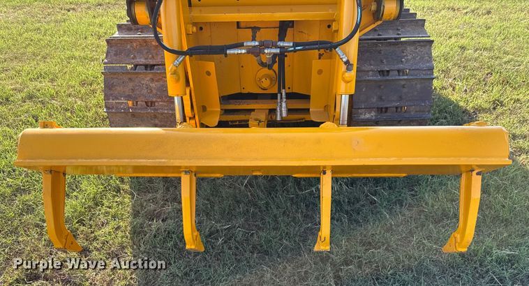 image for item DX5781 1985 John Deere 450D dozer