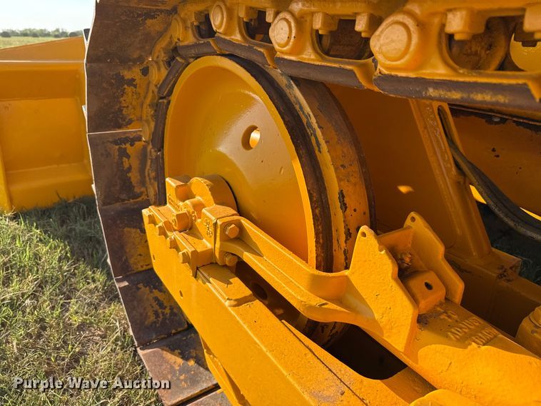 image for item DX5781 1985 John Deere 450D dozer
