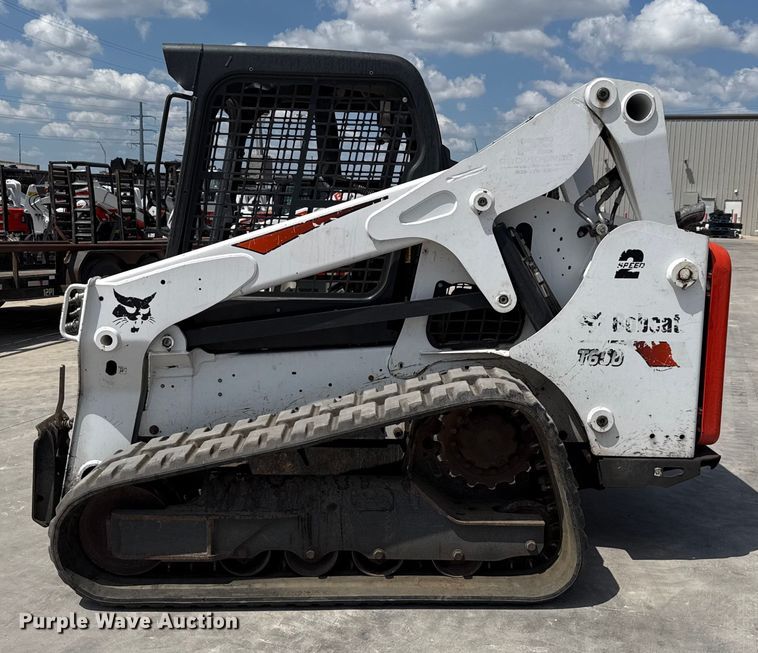 image for item DX5784 2019 Bobcat T650 tracked skid steer loader