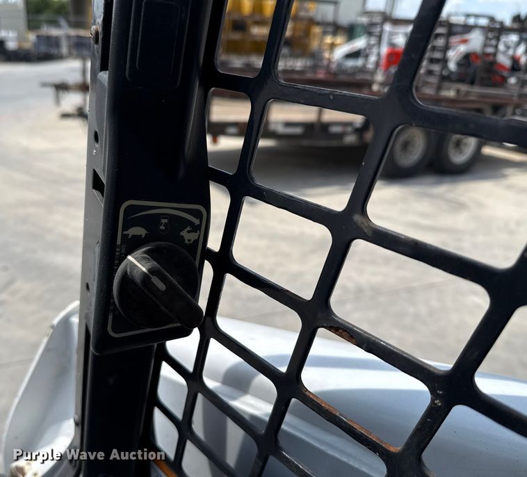 image for item DX5784 2019 Bobcat T650 tracked skid steer loader