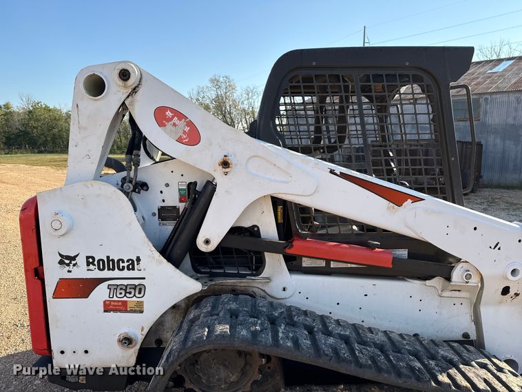 image for item DX5797 2019 Bobcat T650 tracked skid steer loader
