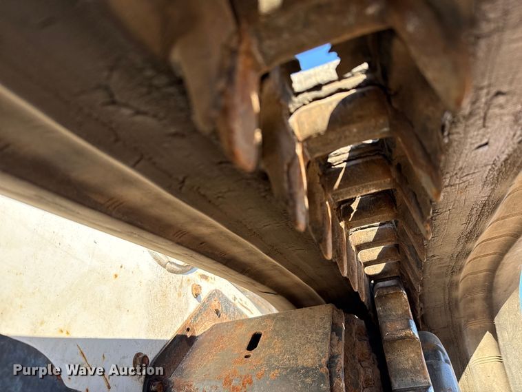 image for item DX5797 2019 Bobcat T650 tracked skid steer loader