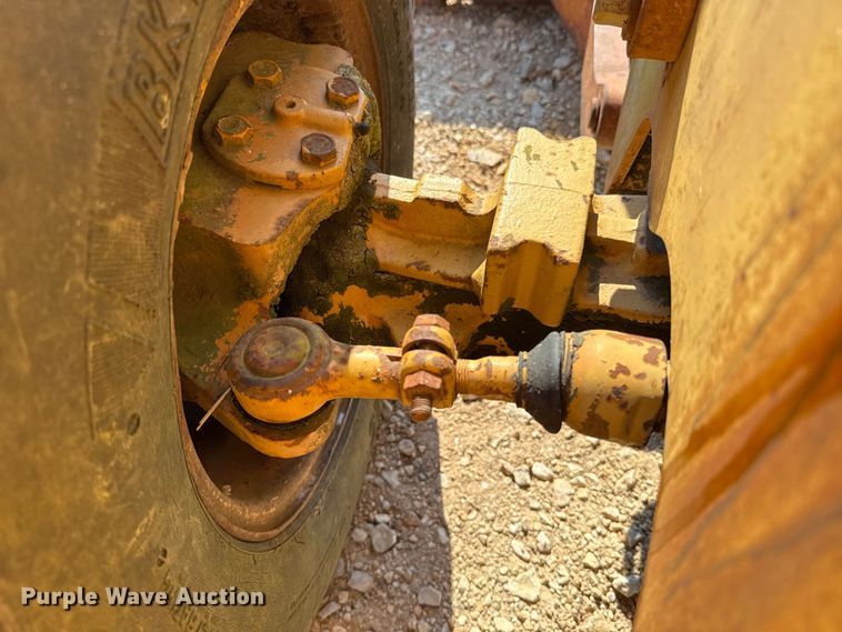 image for item DX5799 1992 Case 660 trencher