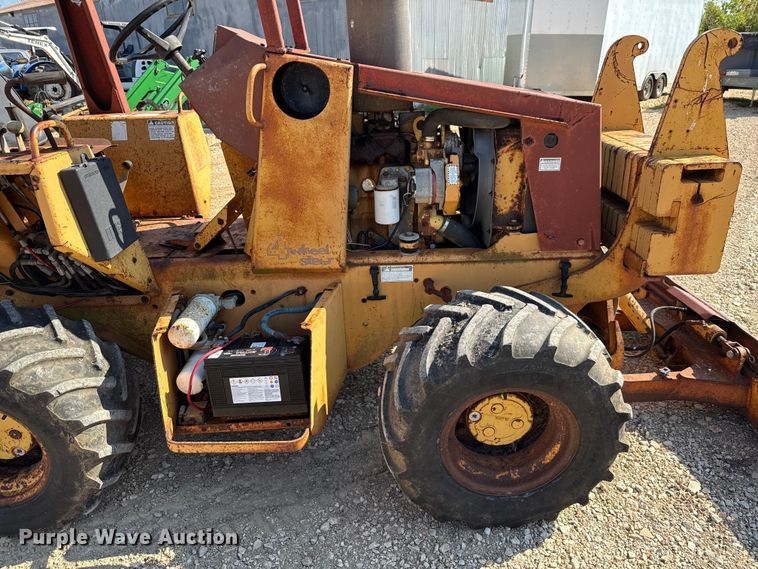 image for item DX5799 1992 Case 660 trencher