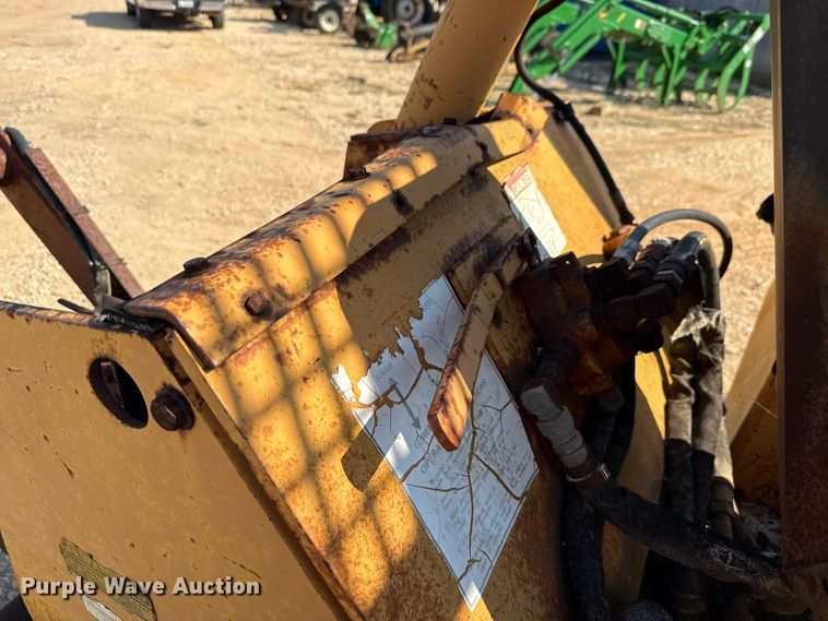 image for item DX5799 1992 Case 660 trencher