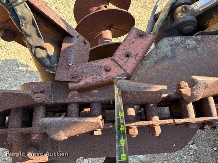 image for item DX5799 1992 Case 660 trencher