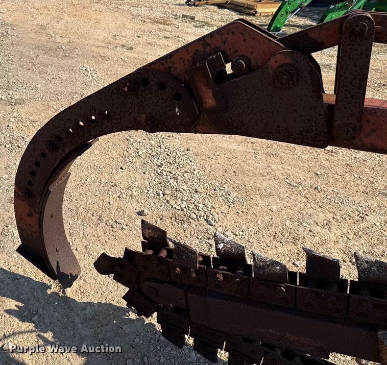 image for item DX5799 1992 Case 660 trencher