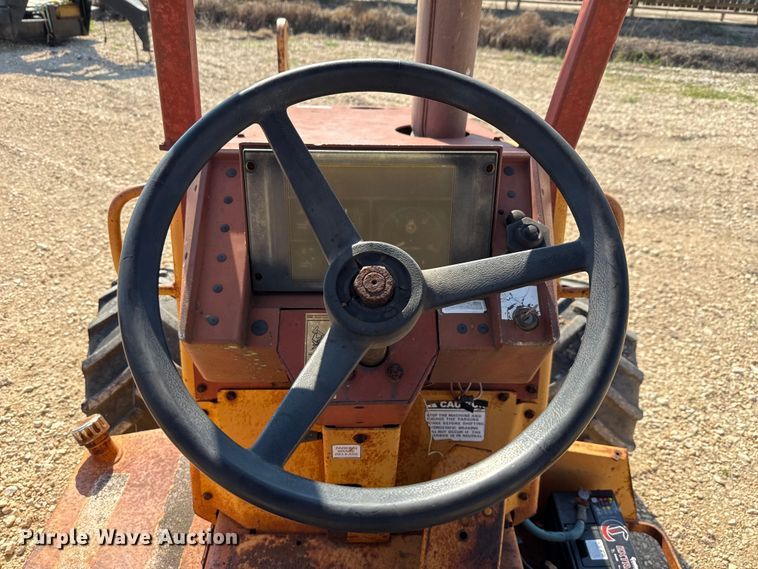 image for item DX5799 1992 Case 660 trencher