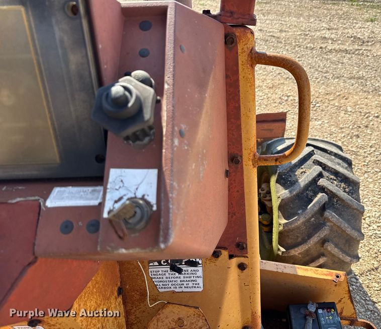 image for item DX5799 1992 Case 660 trencher