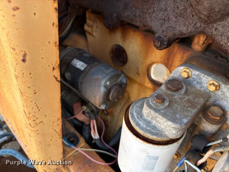 image for item DX5799 1992 Case 660 trencher