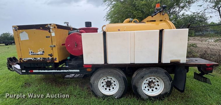 image for item DX5812 2014 Vac-Tron LP533DT vacuum excavator