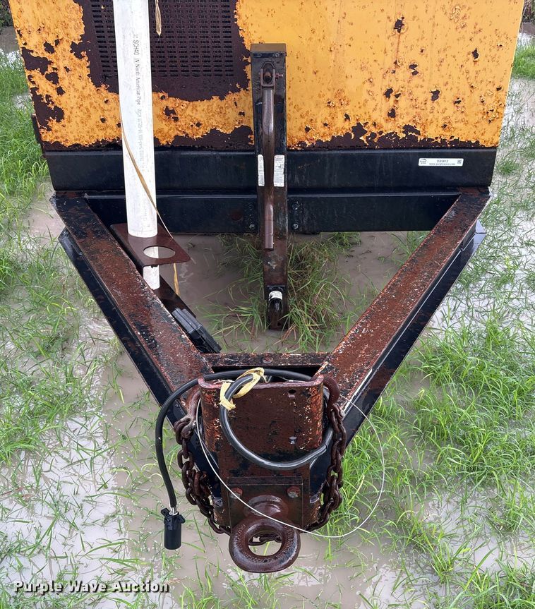 image for item DX5812 2014 Vac-Tron LP533DT vacuum excavator