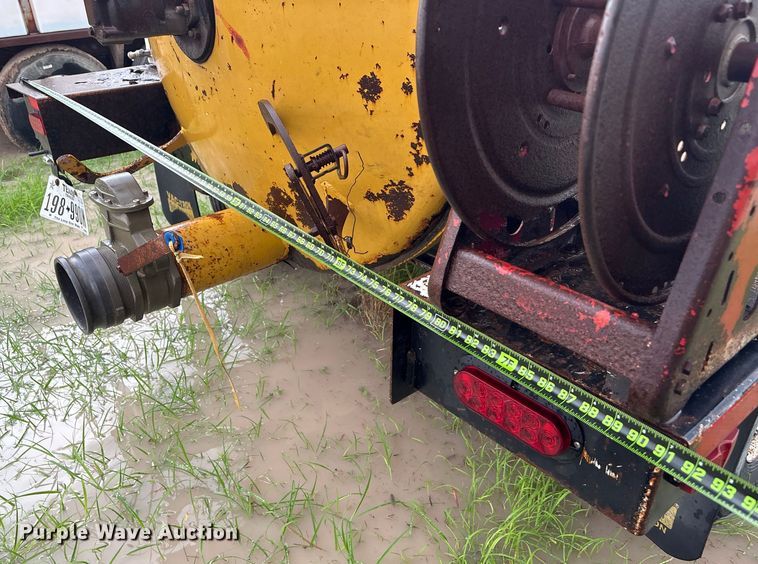 image for item DX5812 2014 Vac-Tron LP533DT vacuum excavator