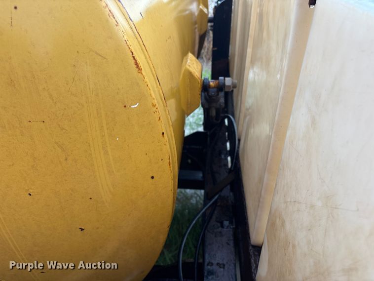 image for item DX5812 2014 Vac-Tron LP533DT vacuum excavator