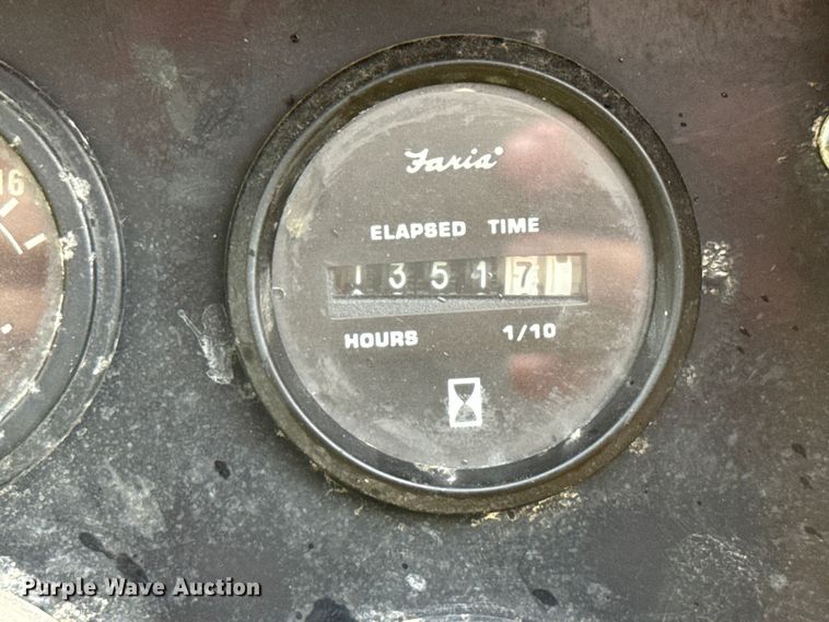 image for item DX5813 2011 Vac-Tron LP555 DT-L vacuum excavator