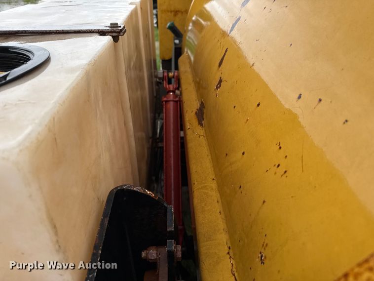 image for item DX5813 2011 Vac-Tron LP555 DT-L vacuum excavator