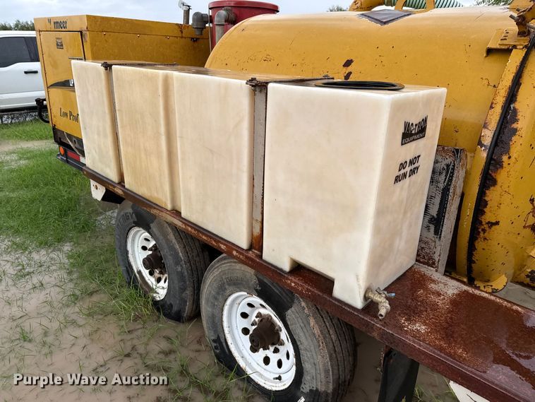 image for item DX5813 2011 Vac-Tron LP555 DT-L vacuum excavator